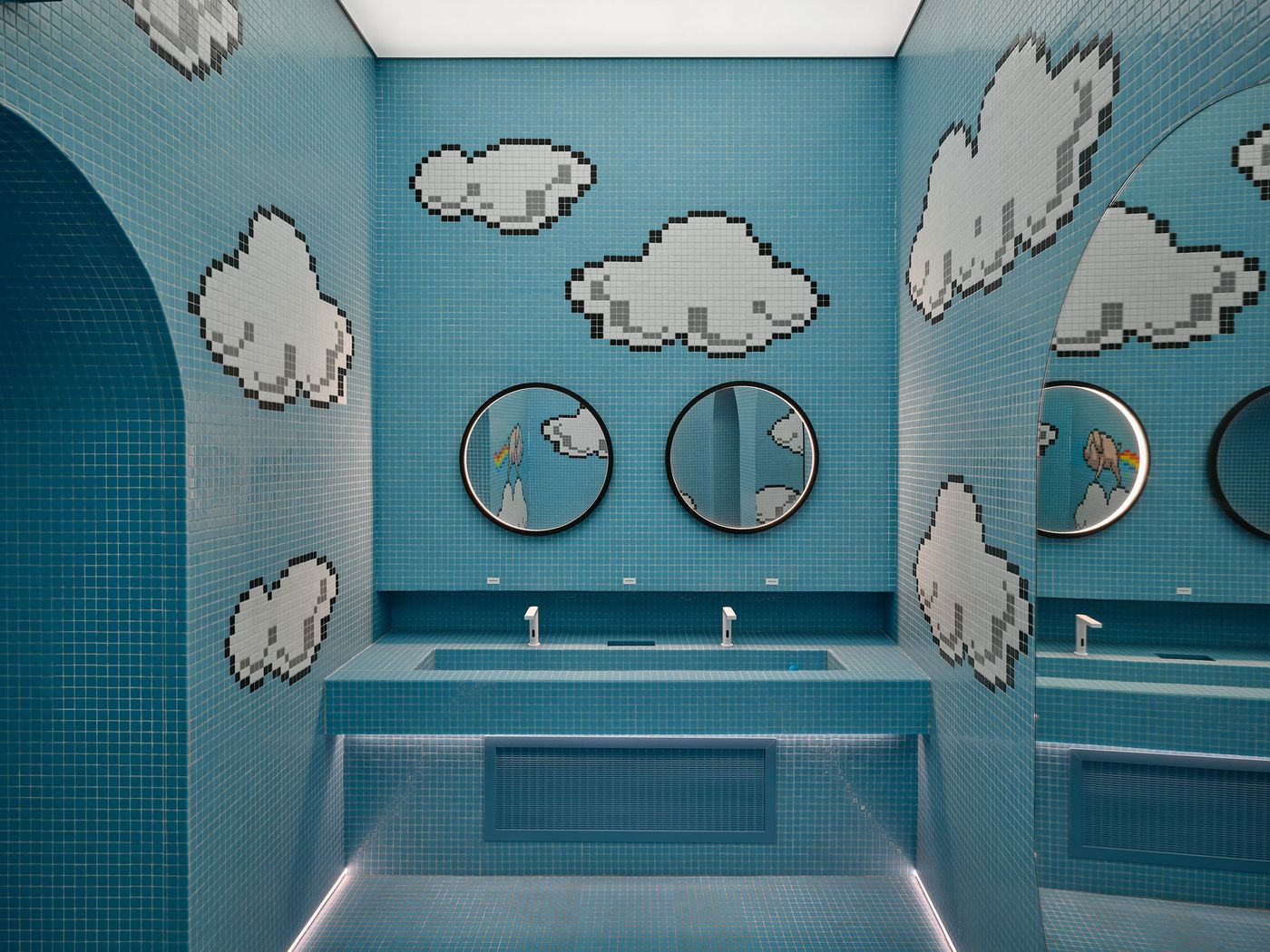 toilet